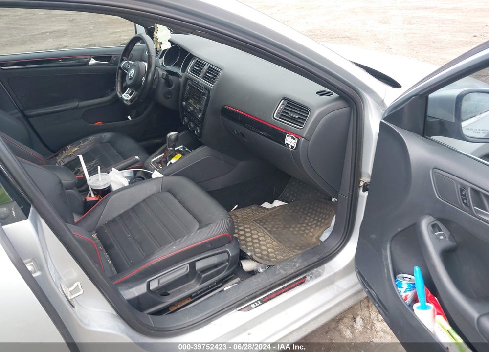 2015 VOLKSWAGEN JETTA 2.0T GLI SEL VIN: 3VW4S7AJ5FM255063