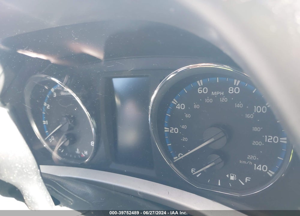 2016 TOYOTA RAV4 XLE VIN: 2T3WFREV3GW274736