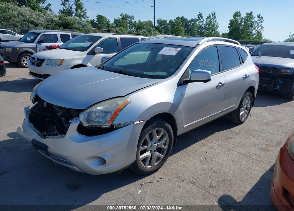 2013 NISSAN ROGUE SV W/SL PKG VIN: JN8AS5MV2DW107642