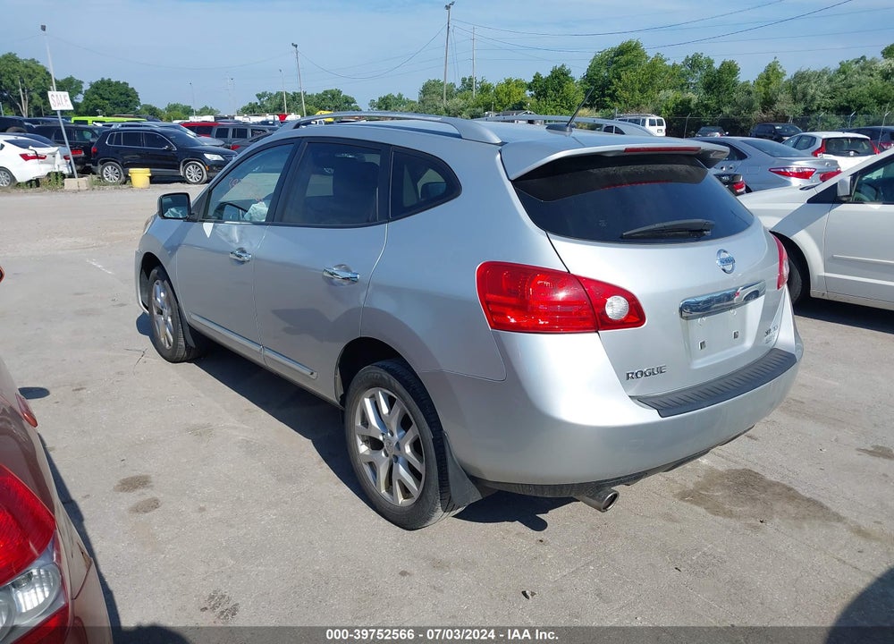 2013 NISSAN ROGUE SV W/SL PKG VIN: JN8AS5MV2DW107642