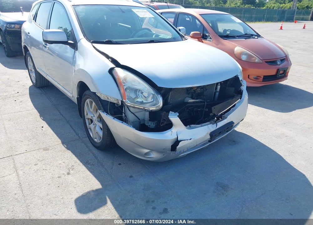 2013 NISSAN ROGUE SV W/SL PKG VIN: JN8AS5MV2DW107642