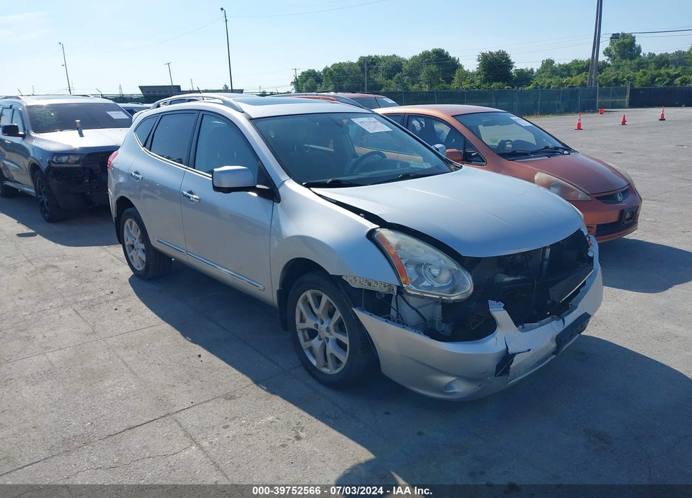 2013 NISSAN ROGUE SV W/SL PKG VIN: JN8AS5MV2DW107642