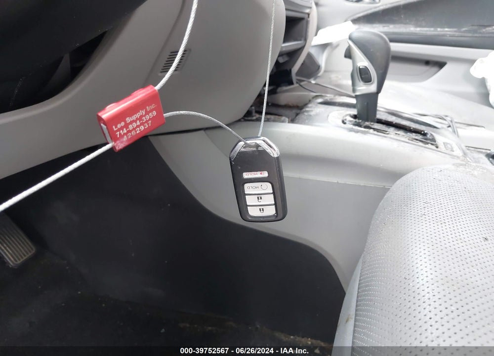 2019 HONDA RIDGELINE RTL-T VIN: 5FPYK2F61KB001979