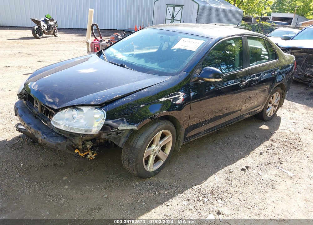 2010 VOLKSWAGEN JETTA LIMITED EDITION VIN: 3VWRZ7AJ0AM105033