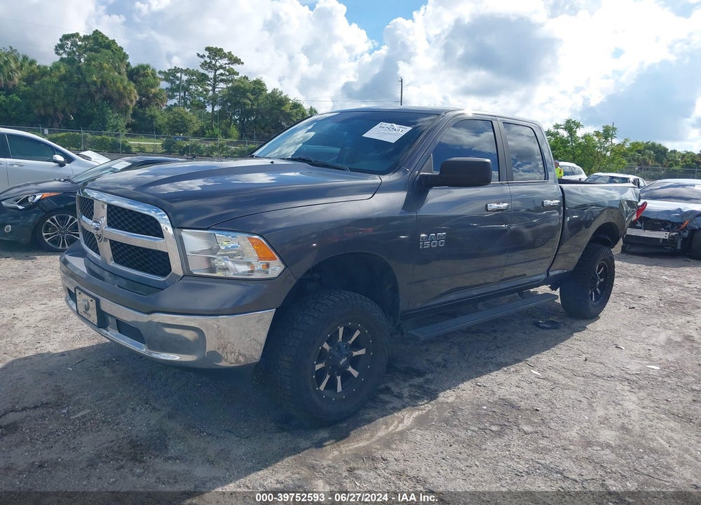 2017 RAM 1500 SLT QUAD CAB 4X4 6'4 BOX VIN: 1C6RR7GG1HS777044