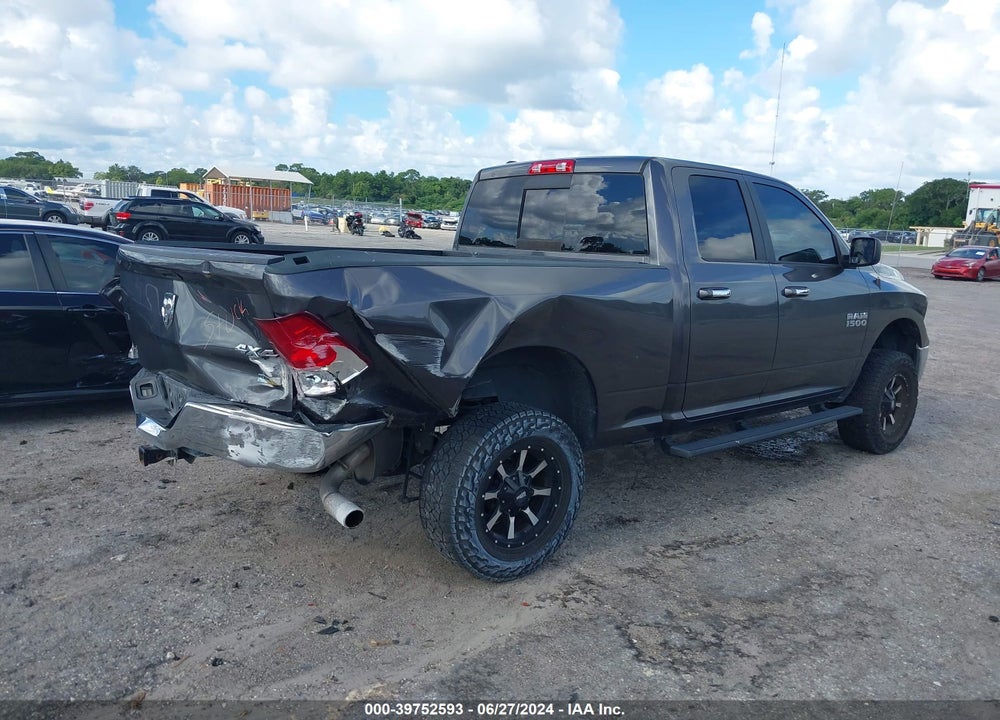 2017 RAM 1500 SLT QUAD CAB 4X4 6'4 BOX VIN: 1C6RR7GG1HS777044