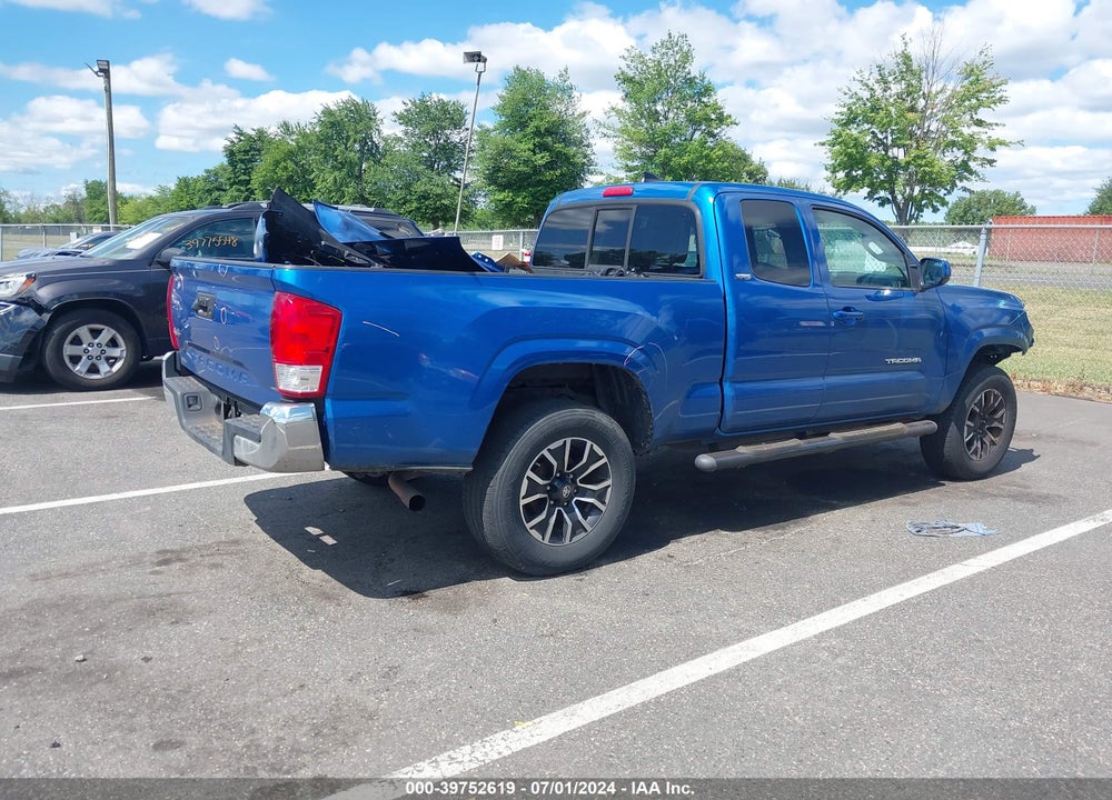 2017 TOYOTA TACOMA SR5 VIN: 5TFSX5EN5HX047565