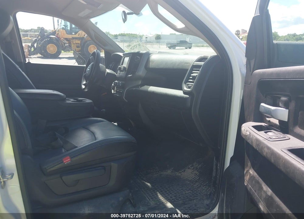 2019 RAM 2500 TRADESMAN 4X4 6'4 BOX VIN: 3C6UR5CJ9KG647866