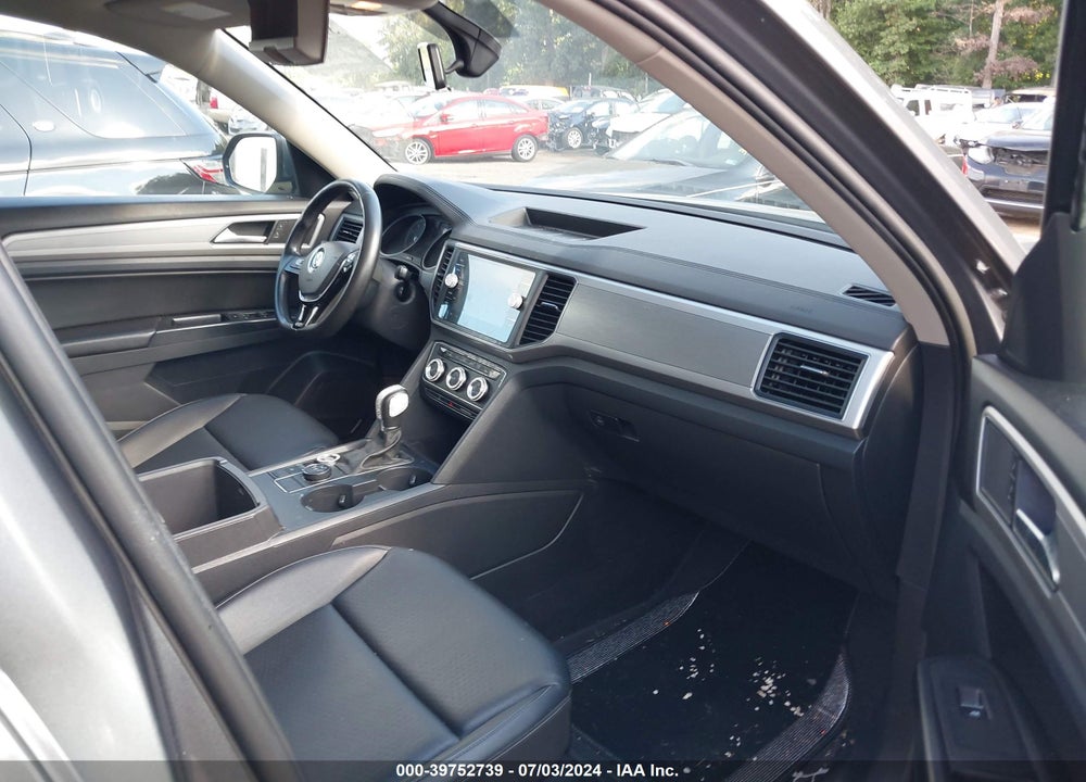 2018 VOLKSWAGEN ATLAS 3.6L V6 SE VIN: 1V2KR2CA1JC574572