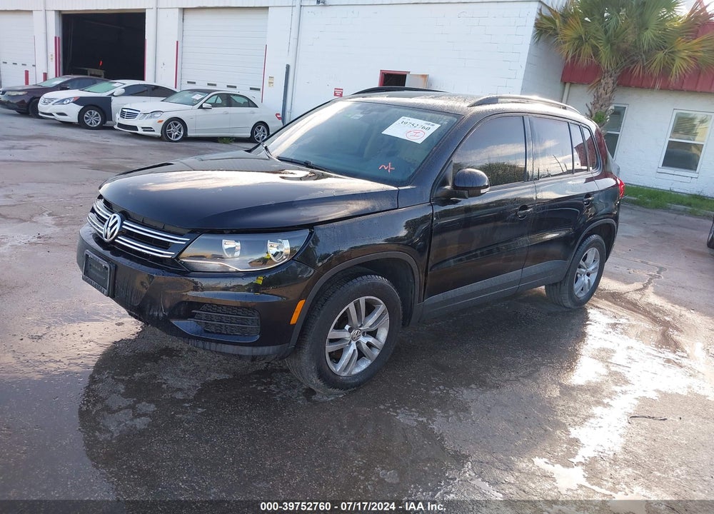 2016 VOLKSWAGEN TIGUAN S VIN: WVGBV7AX4GW550142