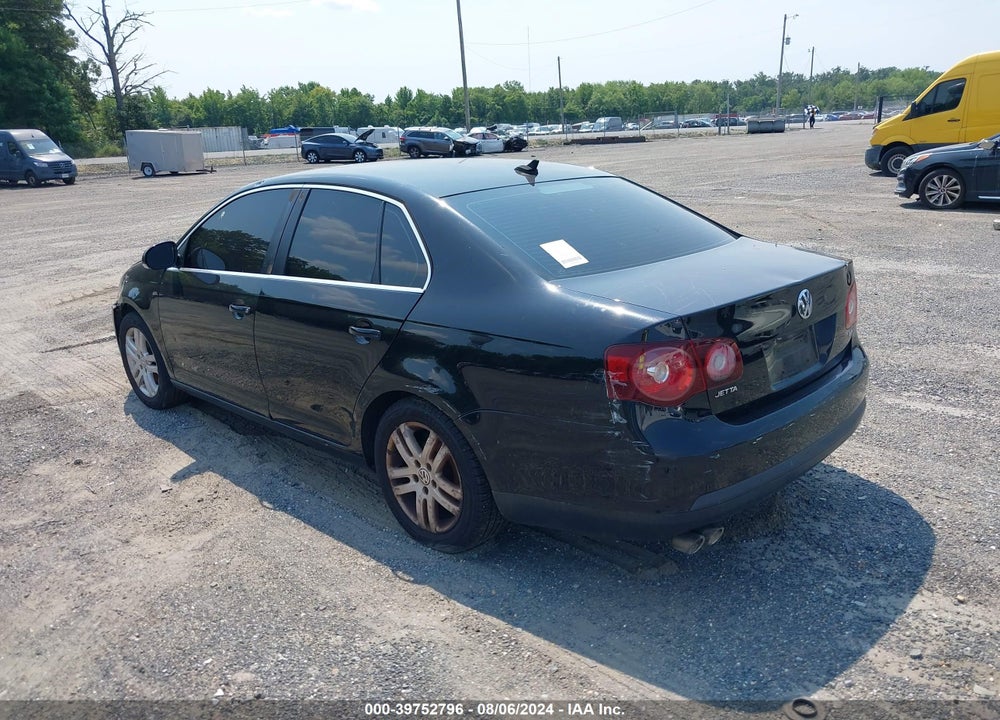2010 VOLKSWAGEN JETTA SE VIN: 3VWRZ7AJ5AM037005