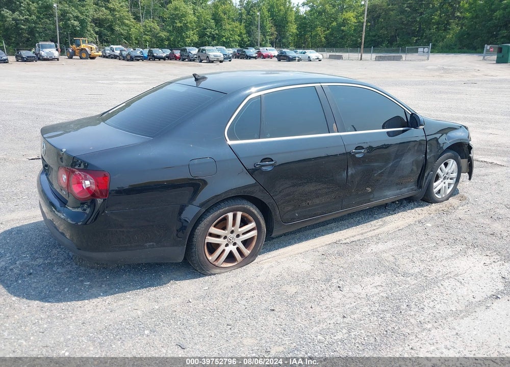 2010 VOLKSWAGEN JETTA SE VIN: 3VWRZ7AJ5AM037005