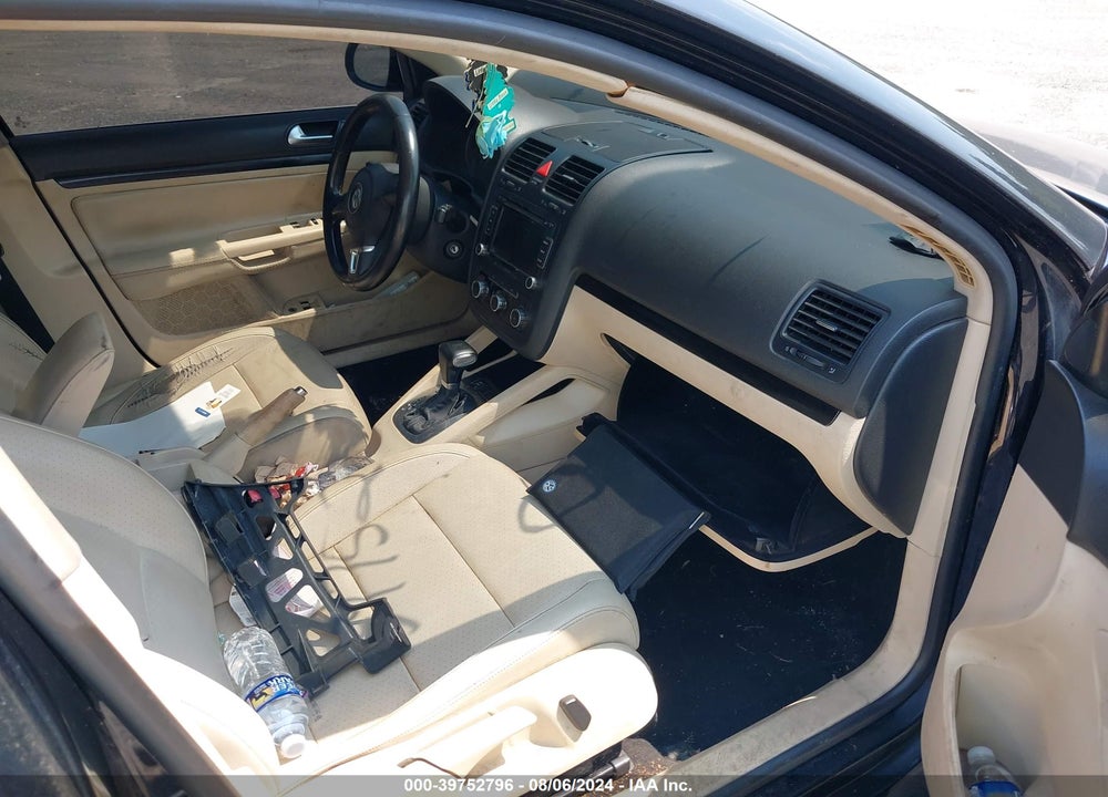 2010 VOLKSWAGEN JETTA SE VIN: 3VWRZ7AJ5AM037005