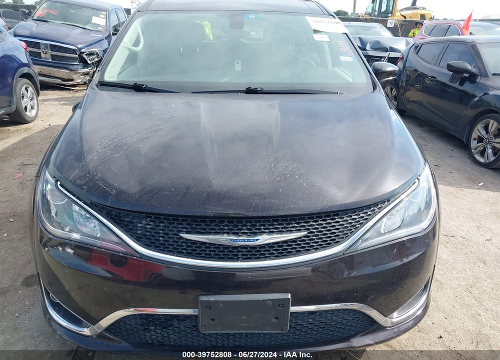 2018 CHRYSLER PACIFICA TOURING L VIN: 2C4RC1BG2JR141691