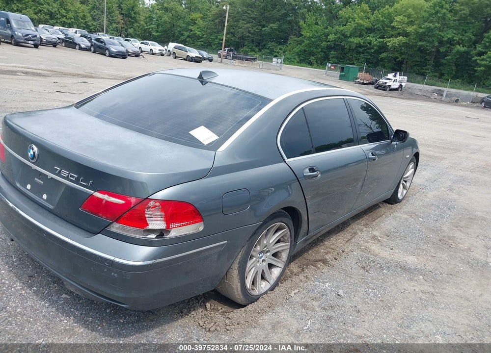 2008 BMW 750LI VIN: WBAHN83518DT80140