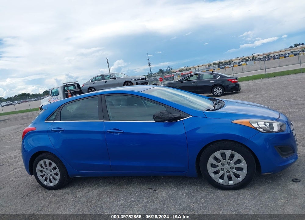 2017 HYUNDAI ELANTRA GT VIN: KMHD35LH6HU372272
