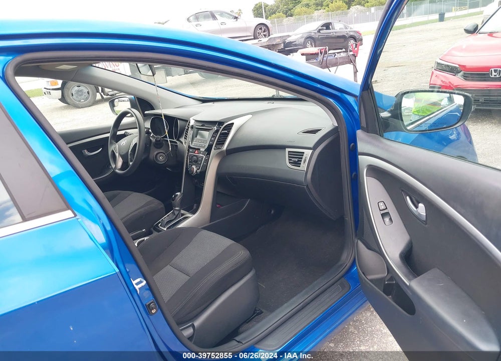 2017 HYUNDAI ELANTRA GT VIN: KMHD35LH6HU372272