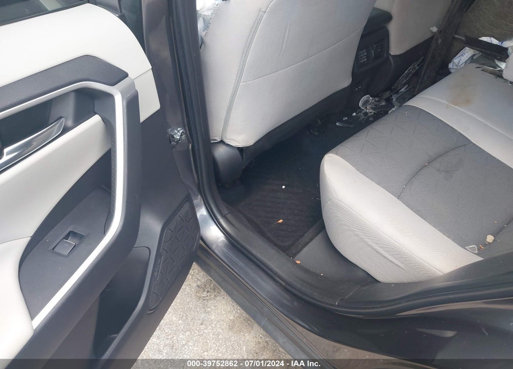 2022 TOYOTA RAV4 XLE VIN: 2T3W1RFV5NC208488