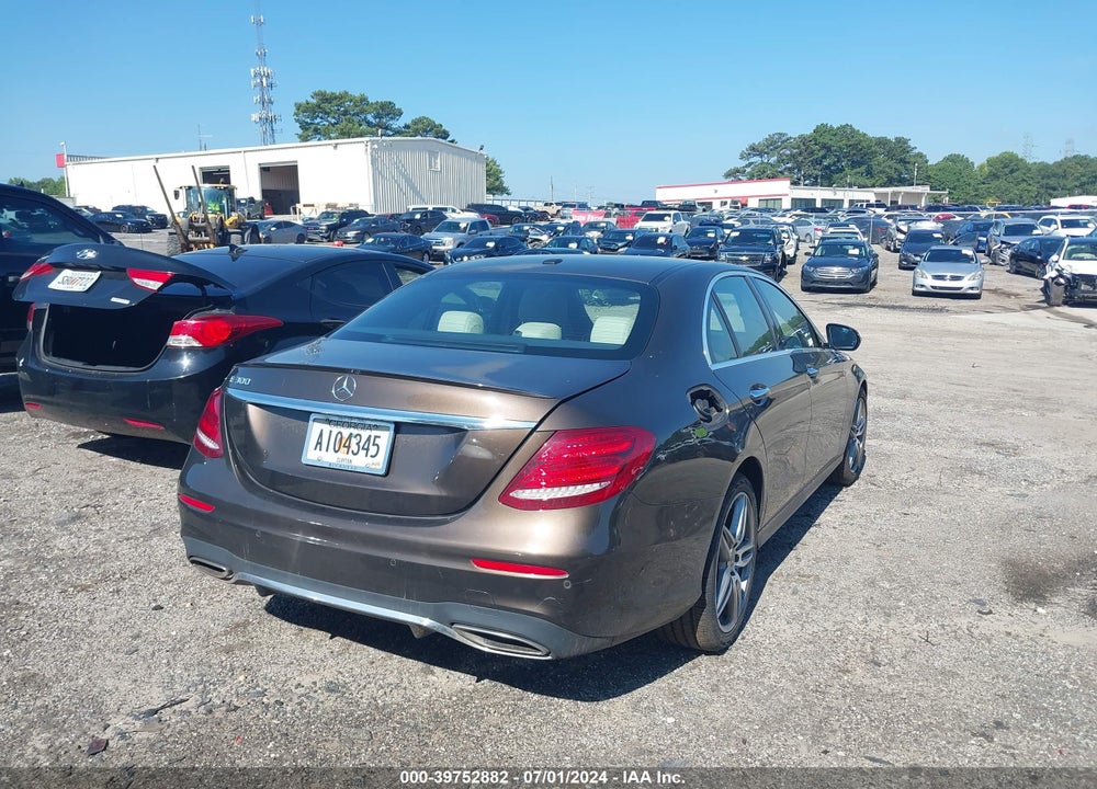 2018 MERCEDES-BENZ E 300 VIN: WDDZF4JB5JA429441