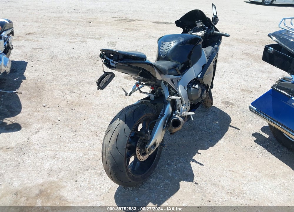 2011 HONDA CBR1000 RR VIN: JH2SC5913BK300056