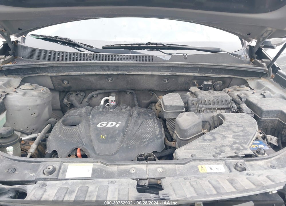 2013 KIA SORENTO LX VIN: 5XYKT3A61DG350497