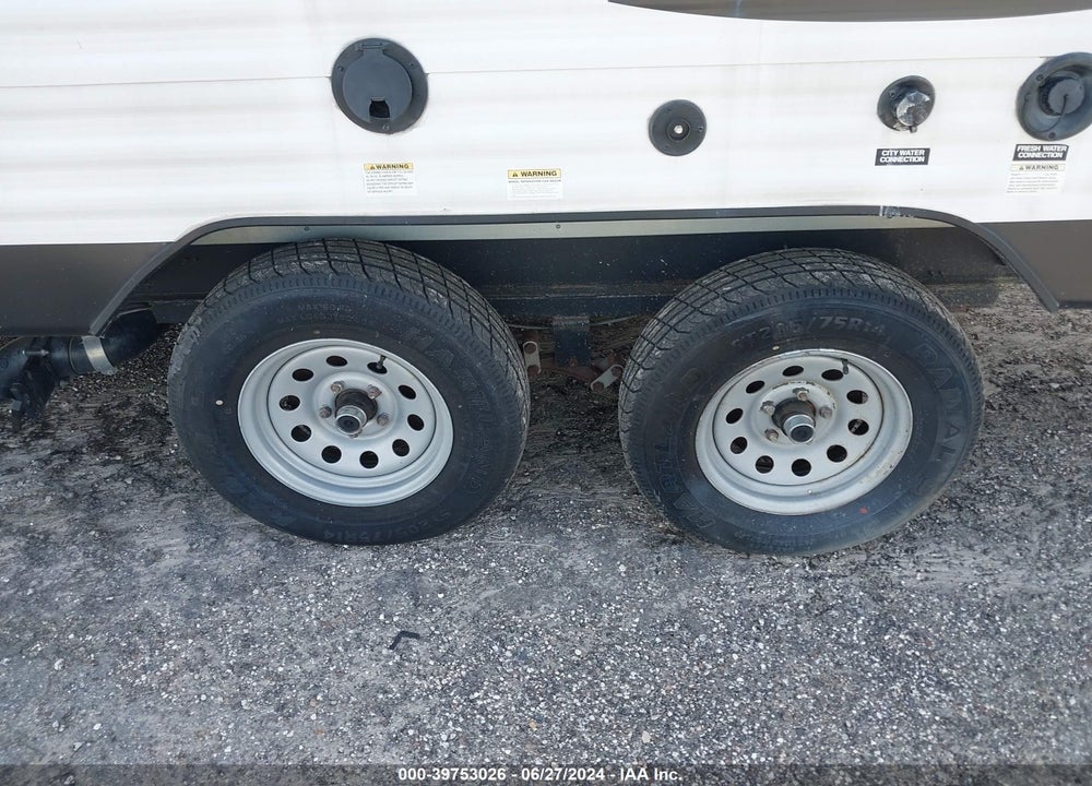 2015 KEYSTONE COLEMAN TAVEL TRAILER VIN: 4YDT19220FH932428