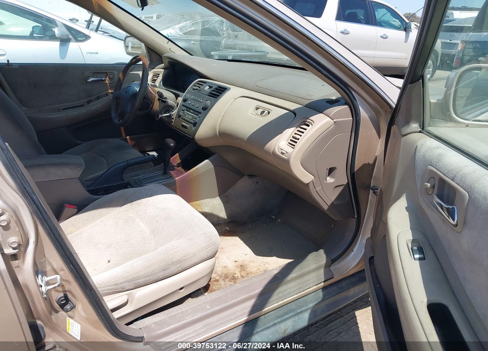 2002 HONDA ACCORD 2.3 LX VIN: 1HGCG66582A042722
