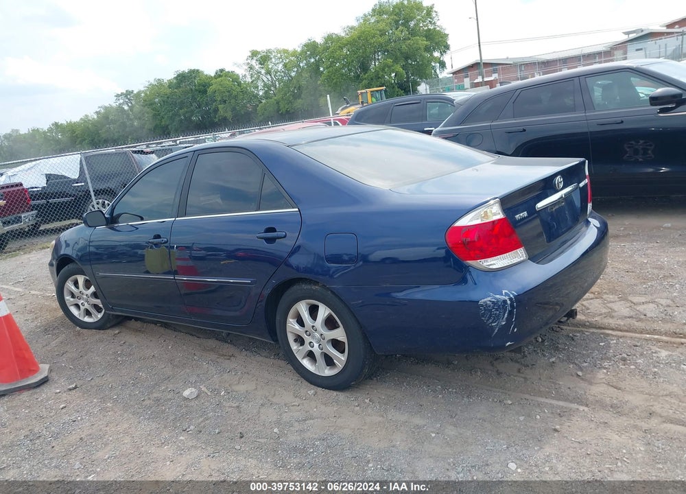 2005 TOYOTA CAMRY XLE VIN: 4T1BE30K45U076135
