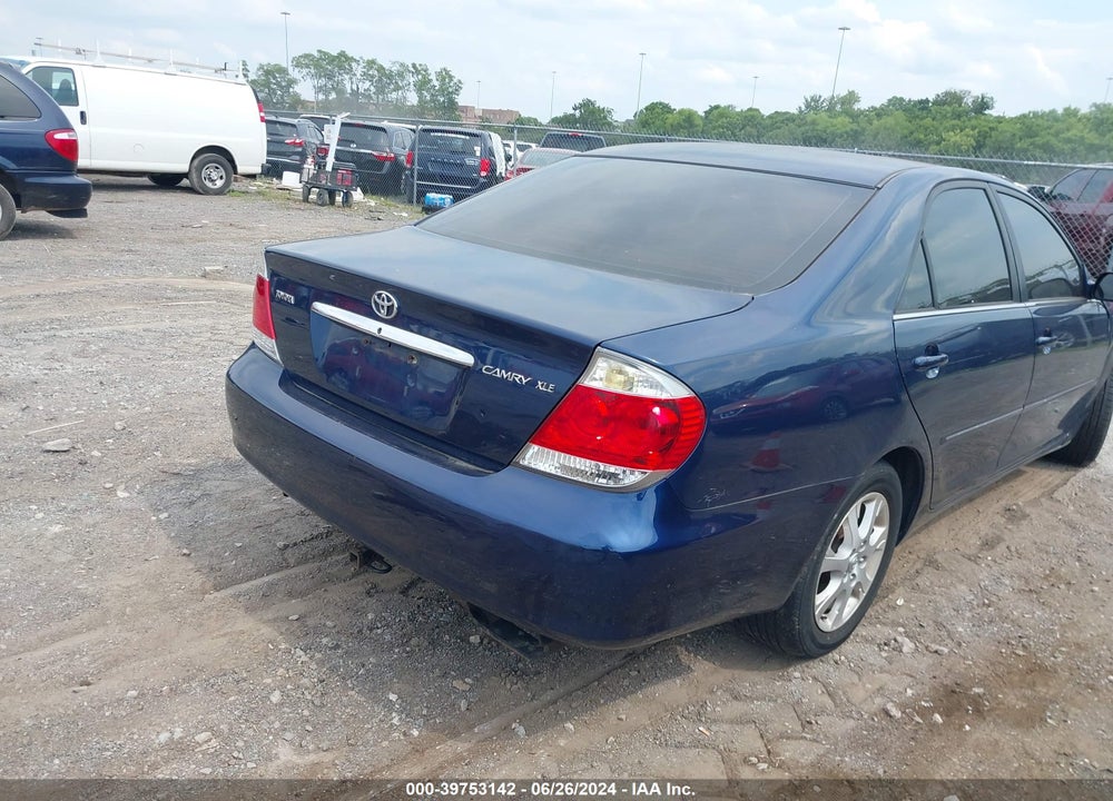 2005 TOYOTA CAMRY XLE VIN: 4T1BE30K45U076135
