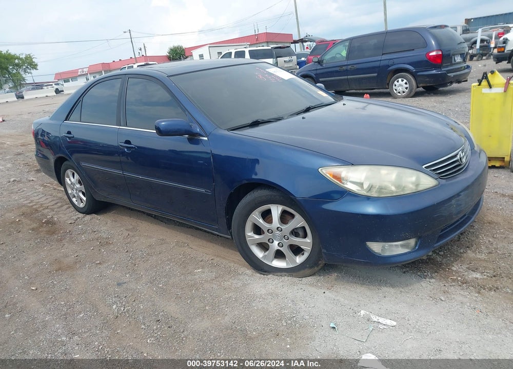 2005 TOYOTA CAMRY XLE VIN: 4T1BE30K45U076135