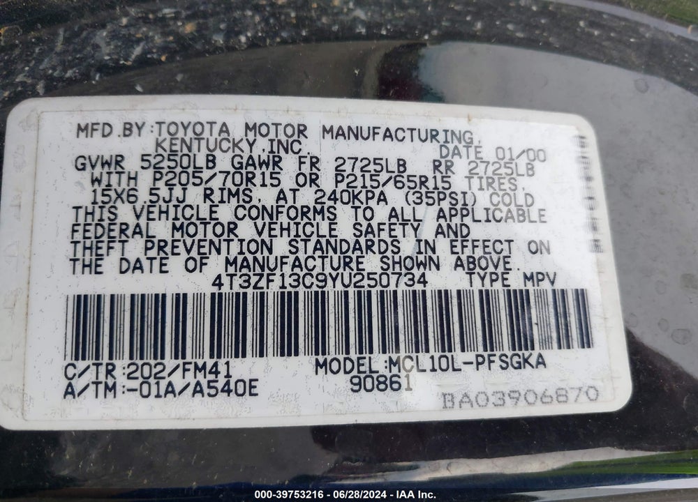 2000 TOYOTA SIENNA XLE VIN: 4T3ZF13C9YU250734