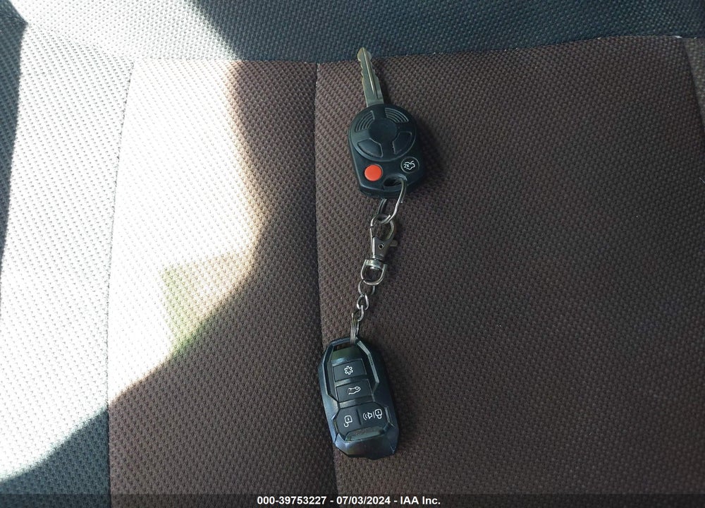 2008 FORD ESCAPE XLT VIN: 1FMCU93178KA36113