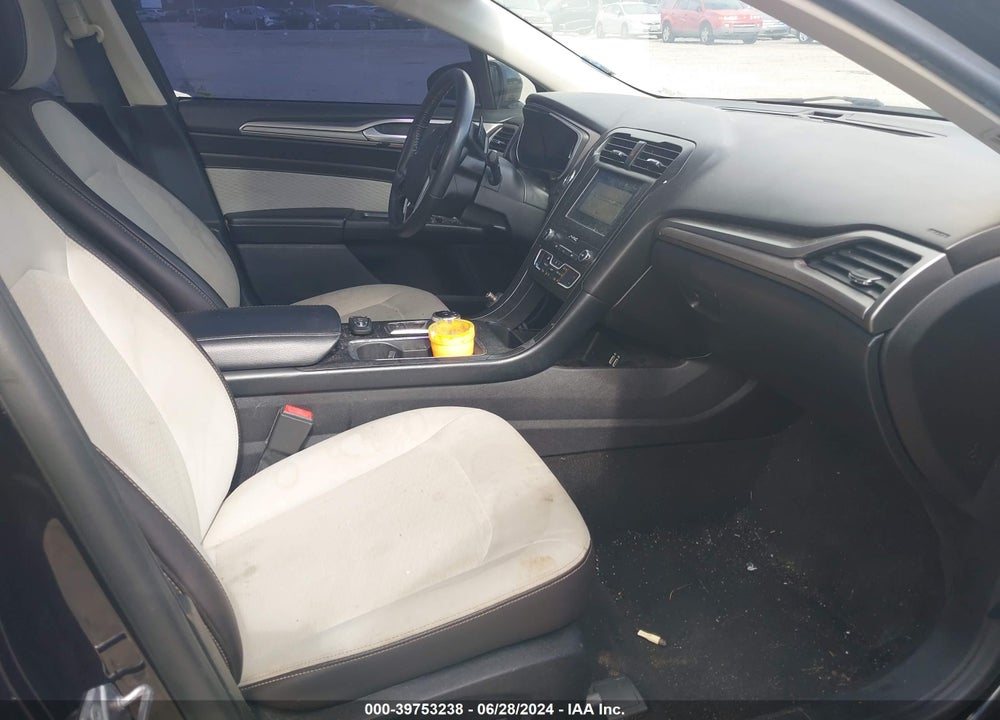 2019 FORD FUSION SE VIN: 3FA6P0HDXKR160618