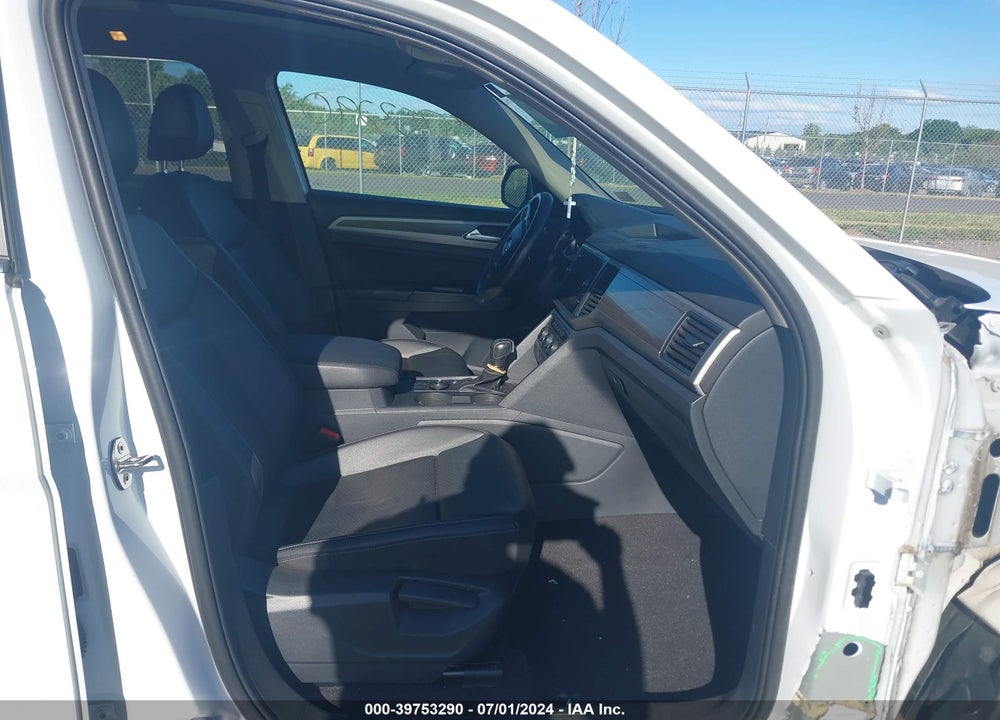 2019 VOLKSWAGEN ATLAS 3.6L V6 SE W/TECHNOLOGY R-LINE VIN: 1V2XR2CA6KC607783
