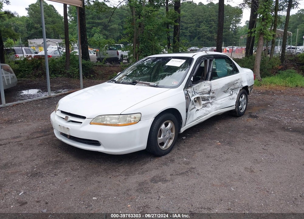 1998 HONDA ACCORD EX VIN: 1HGCG6677WA110273