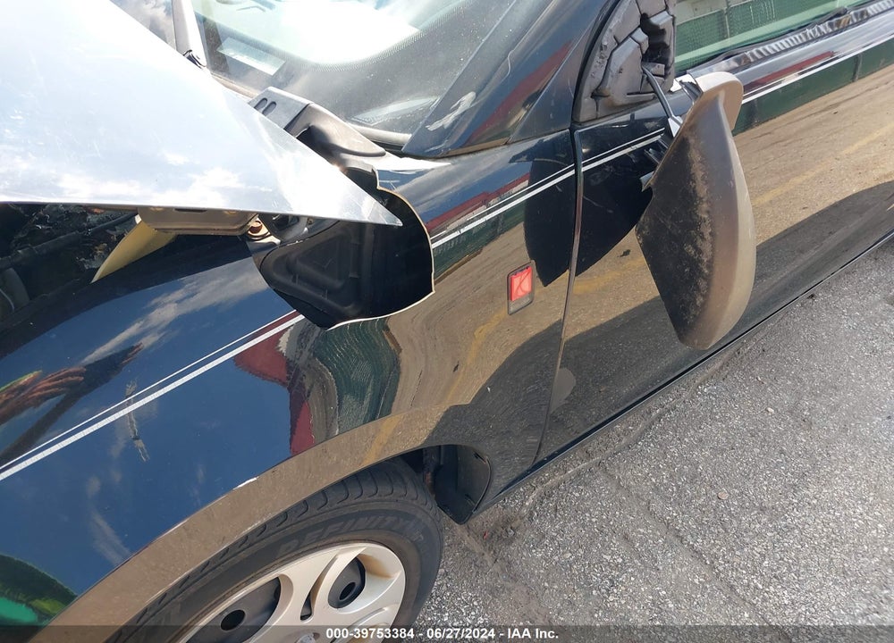 2004 SATURN ION 2 VIN: 1G8AN12FX4Z211148