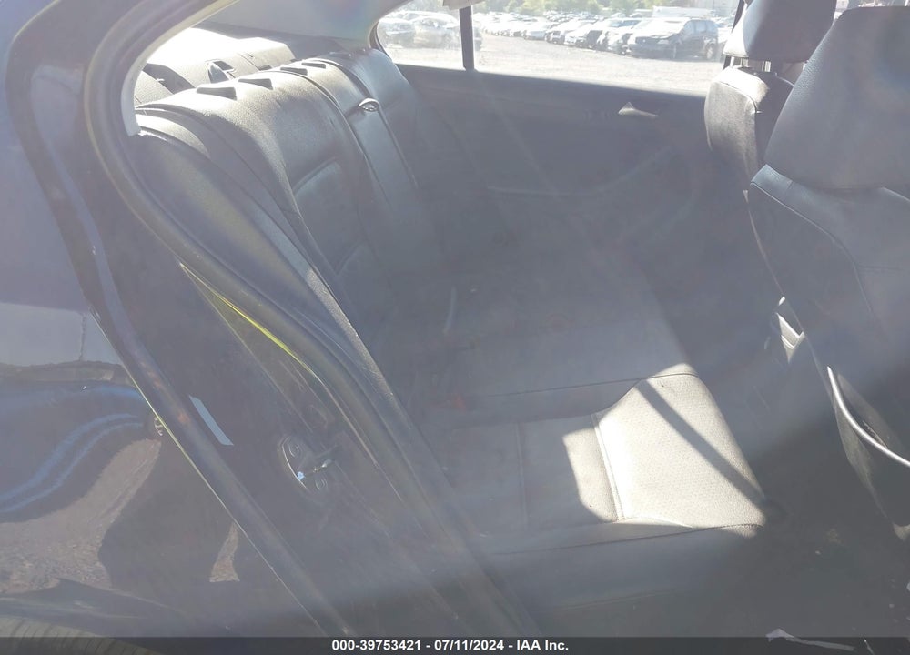 2012 VOLKSWAGEN JETTA 2.5L SE VIN: 3VWDX7AJ3CM410805