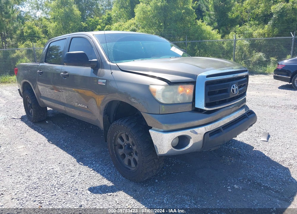 2011 TOYOTA TUNDRA GRADE 5.7L V8 VIN: 5TFEY5F11BX113056