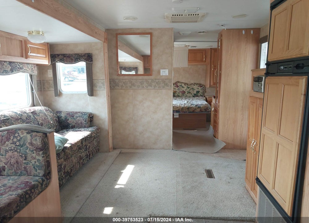 2003 KEYSTONE HORNET 27R VIN: 4YDT27R2637309663