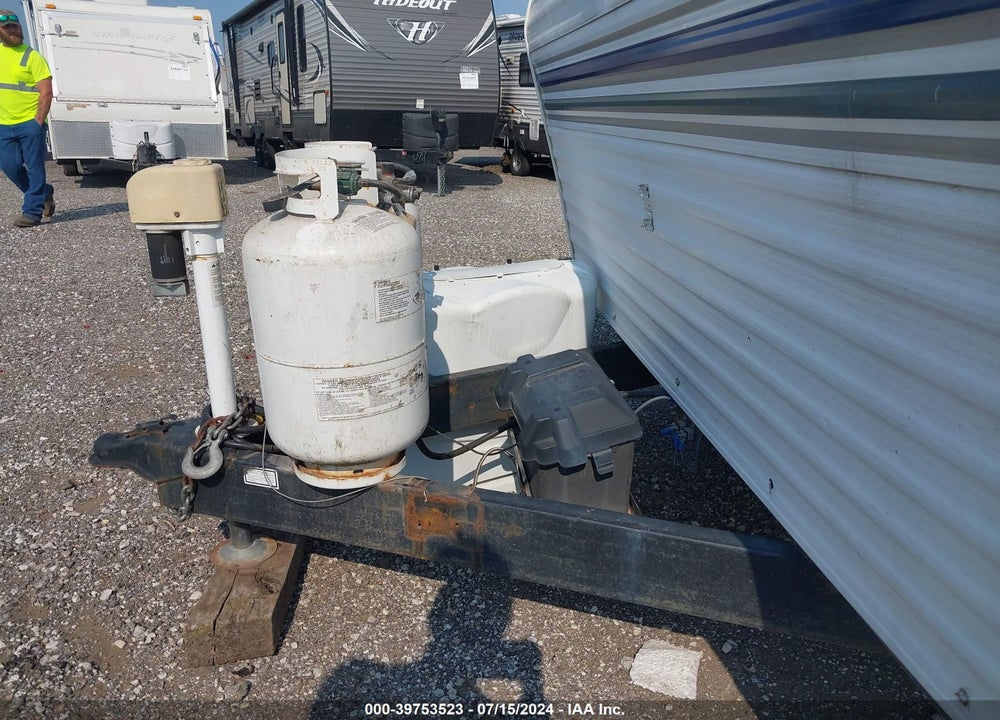 2003 KEYSTONE HORNET 27R VIN: 4YDT27R2637309663