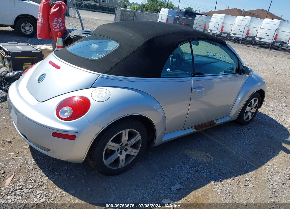 2006 VOLKSWAGEN NEW BEETLE 2.5 VIN: 3VWRF31Y56M300115