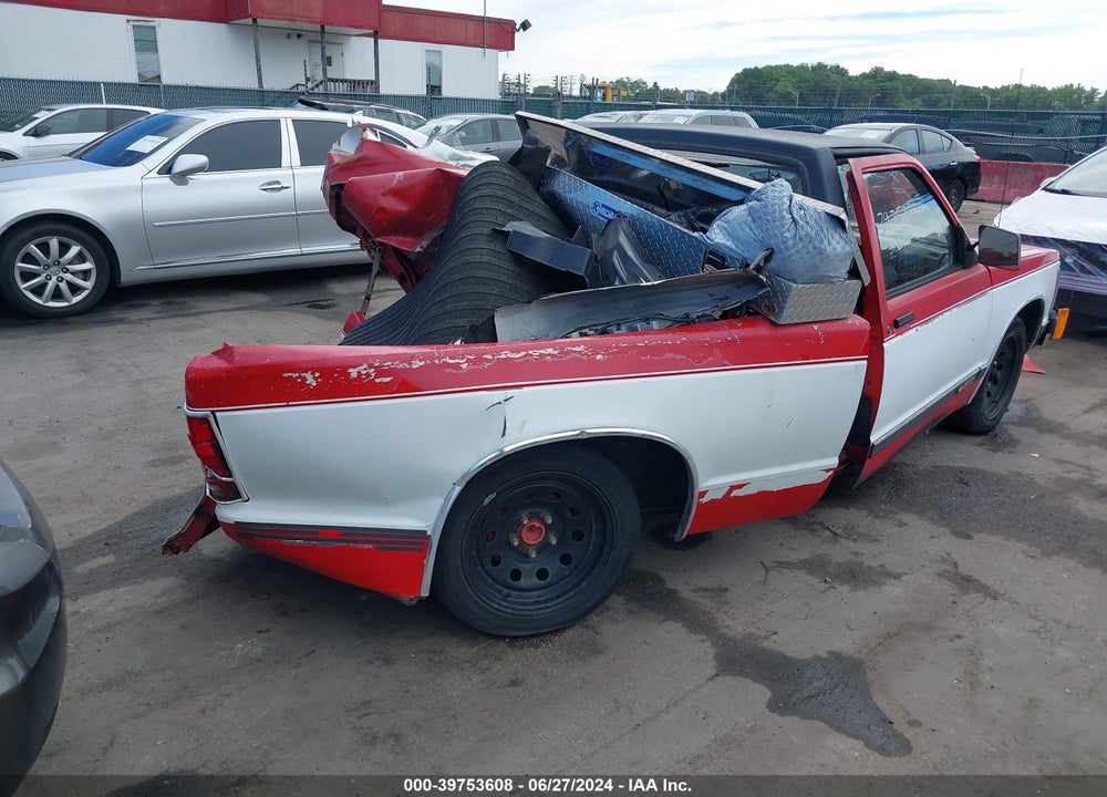1991 CHEVROLET S TRUCK S10 VIN: 1GCCS14R6M2302117