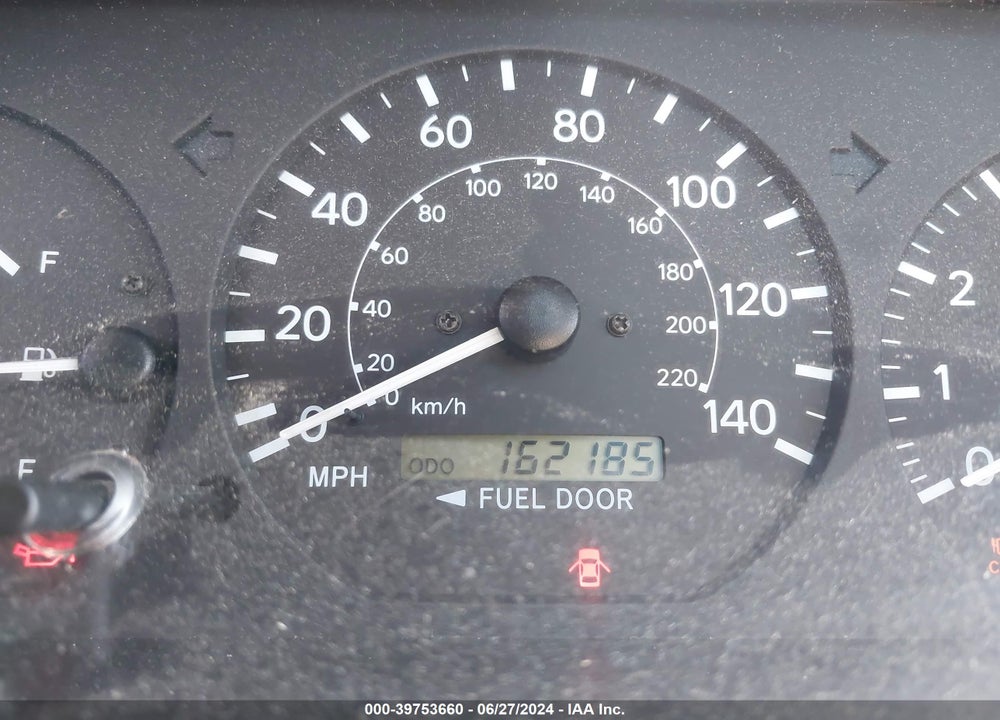 2000 TOYOTA CAMRY LE VIN: JT2BG22K9Y0448501