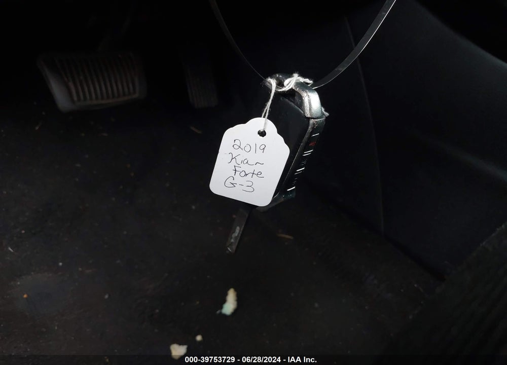 2019 KIA FORTE S VIN: 3KPF34AD6KE056478