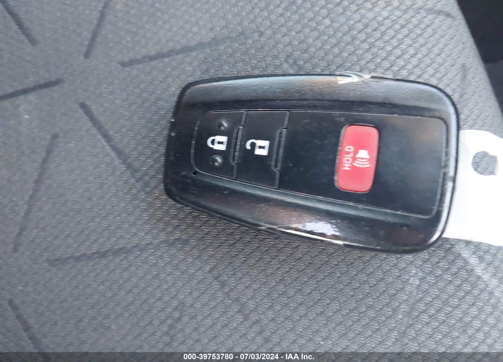 2020 TOYOTA RAV4 XLE VIN: 2T3W1RFV4LW091840