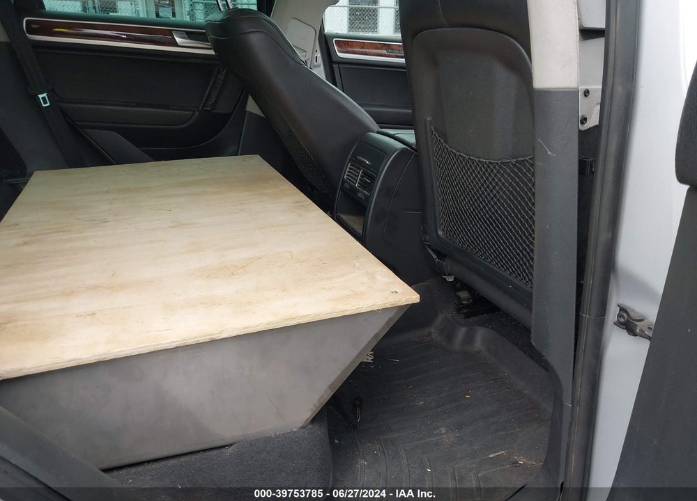 2012 VOLKSWAGEN TOUAREG TDI LUX VIN: WVGFK9BP5CD001222