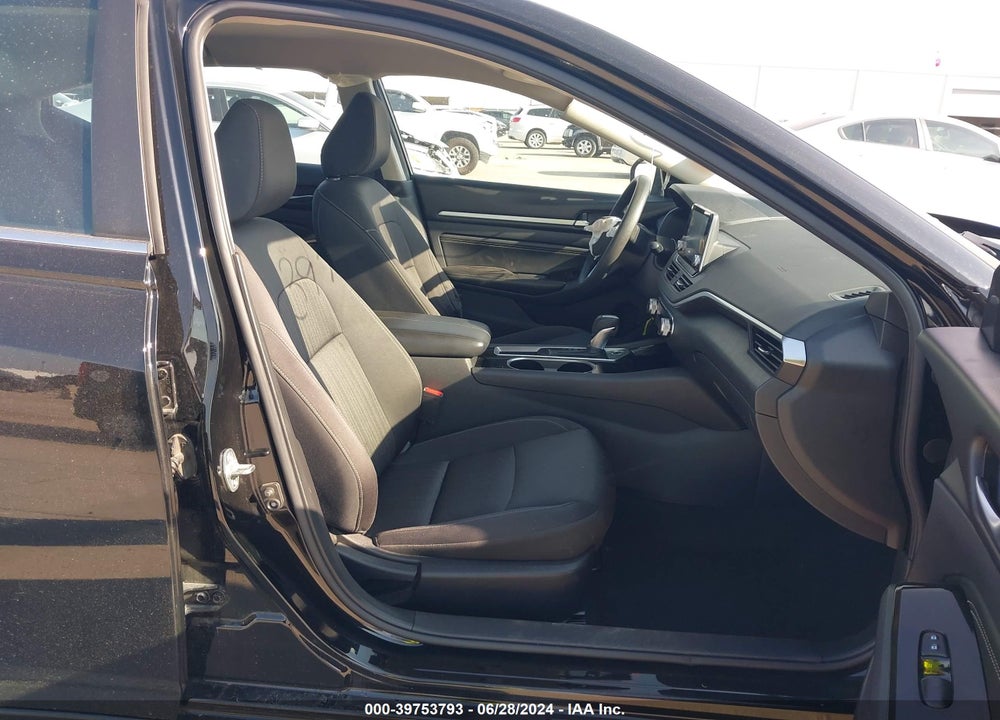 2021 NISSAN ALTIMA SV FWD VIN: 1N4BL4DV6MN341284