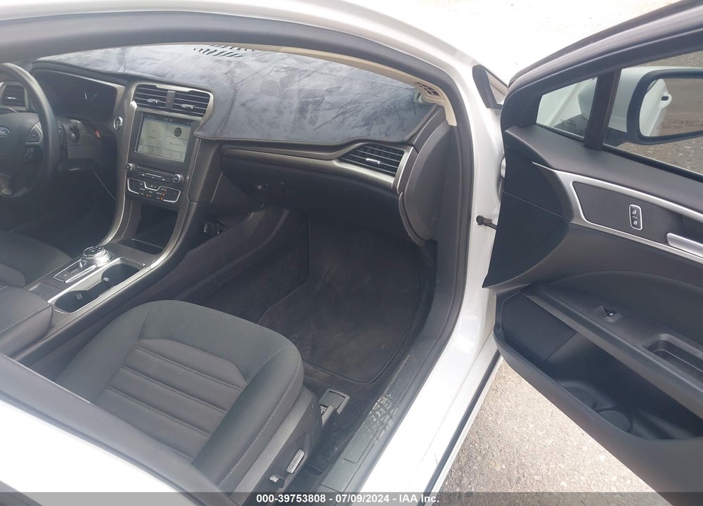 2018 FORD FUSION SE VIN: 3FA6P0HD3JR224707