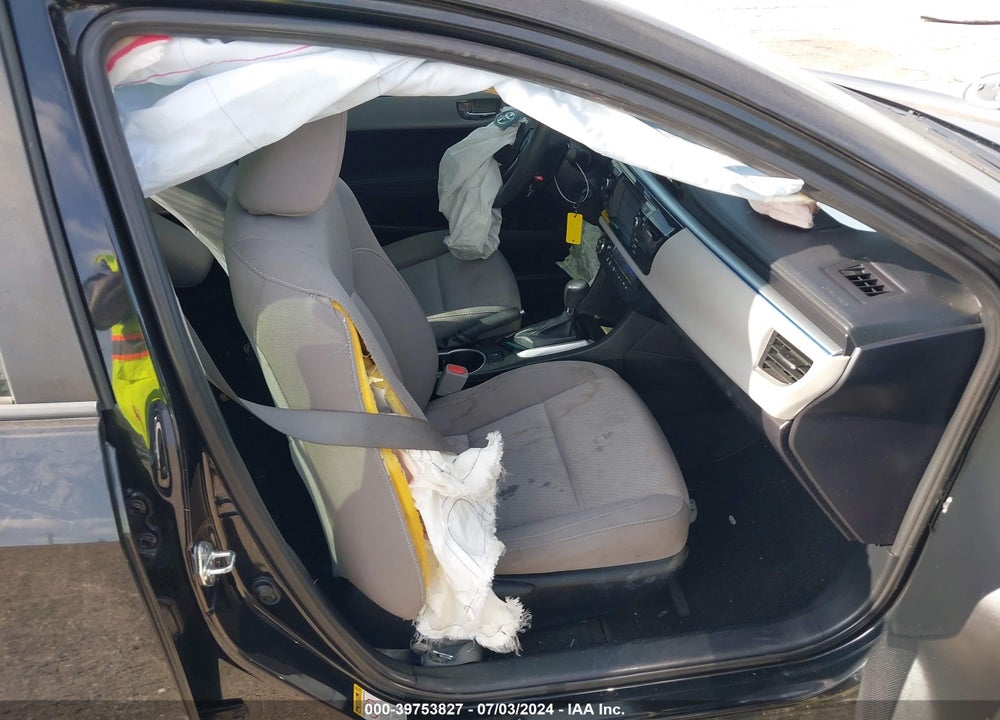 2015 TOYOTA COROLLA LE VIN: 5YFBURHE4FP189199