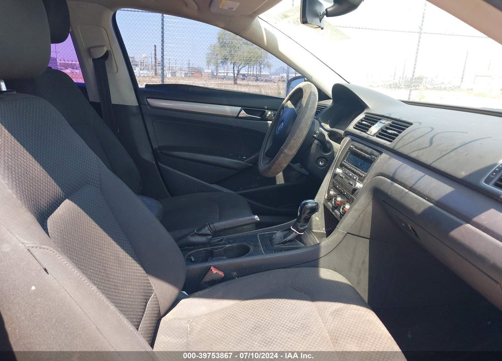 2013 VOLKSWAGEN PASSAT 2.5L S VIN: 1VWAP7A31DC130582